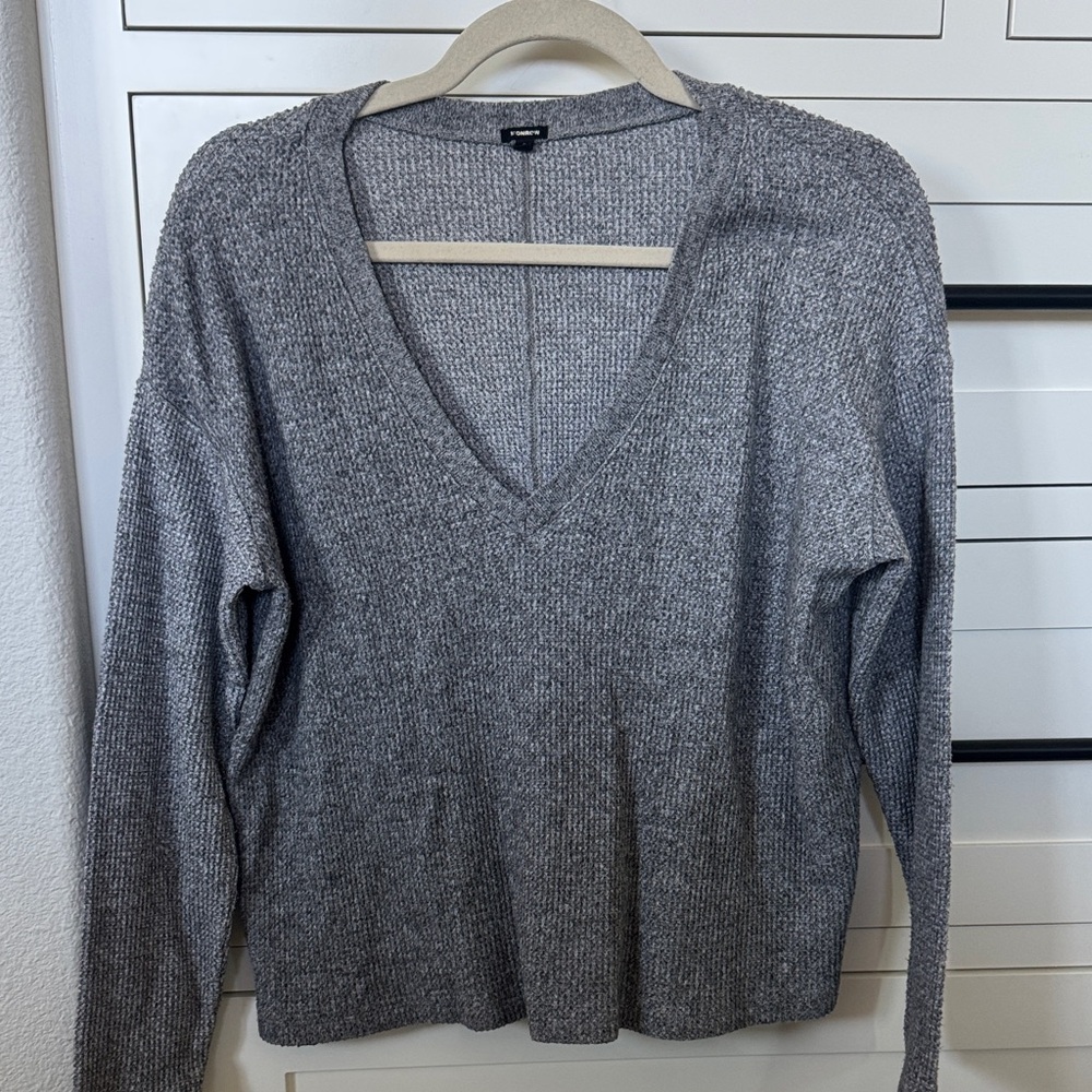 Monrow Charcoal V-Neck Women's long sleeve waffle